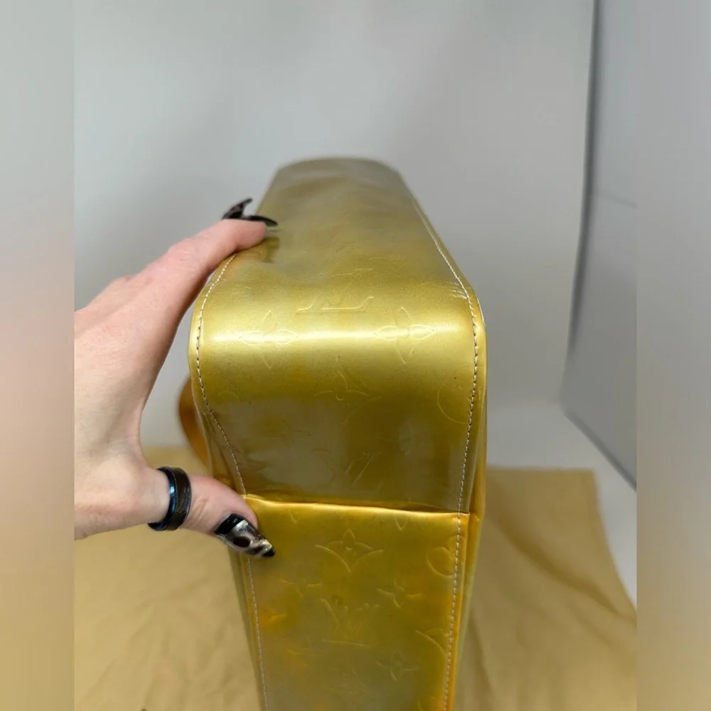 LOUIS VUITTON VINTAGE VERNIS NOISETTE TOTE GUC​ - Picture 4 of 15